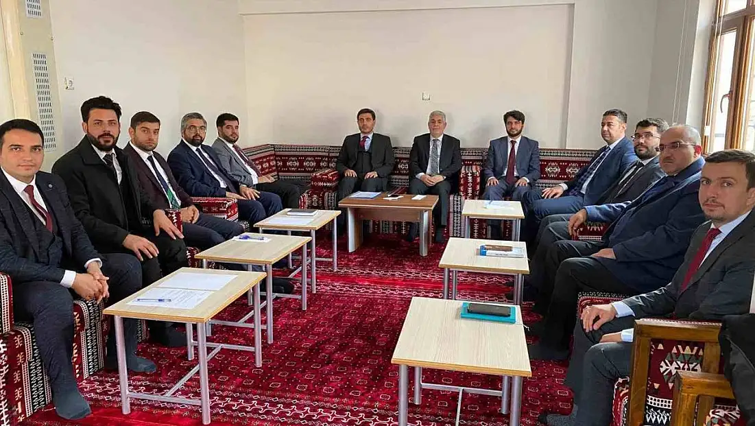 İlçe müftüleri Keban'da bir araya geldi