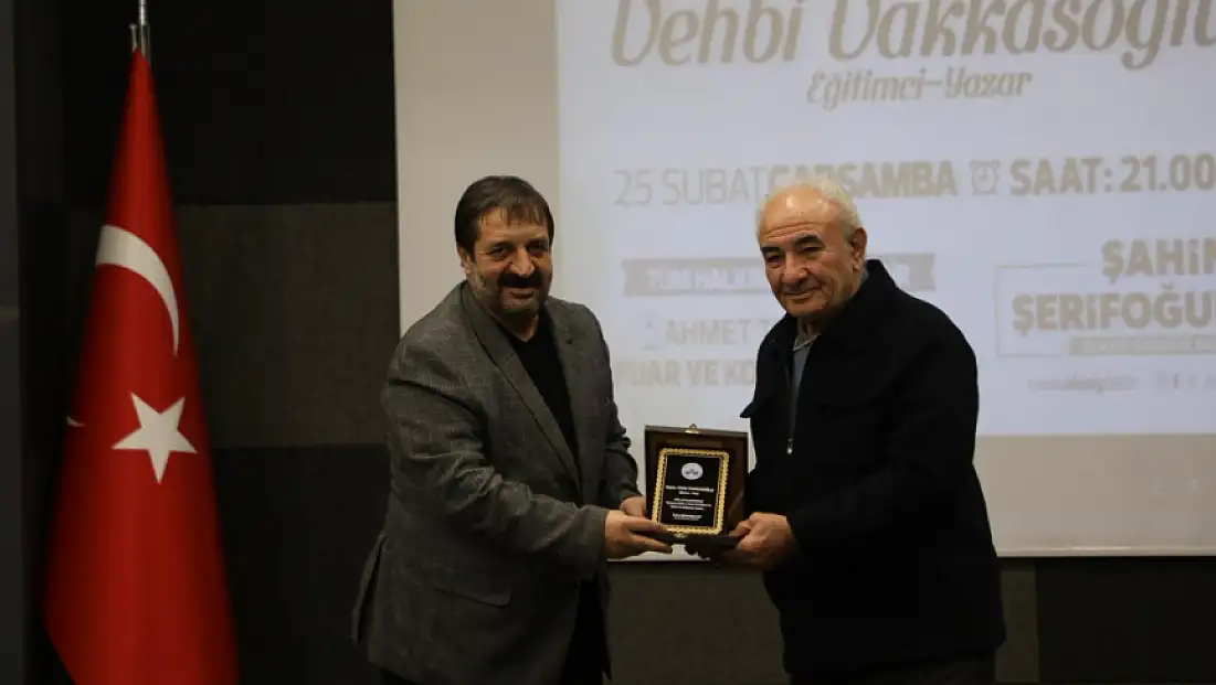 Eğitimci-Yazar Vehbi Vakkasoğlu Elazığlılarla Buluştu