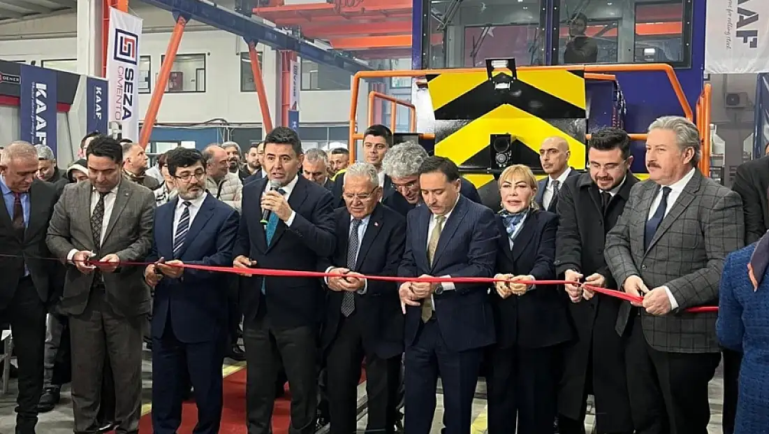 Seza Çimentodan Tarihi Atılım: Türkiye’nin İlk Yerli ve Milli Bataryalı Manevra Lokomotifini Seza Çimento Aldı