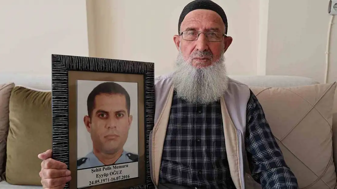 15 Temmuz şehidinin babası: '15 Temmuz gelince canımız ciğerimiz yanıyor'