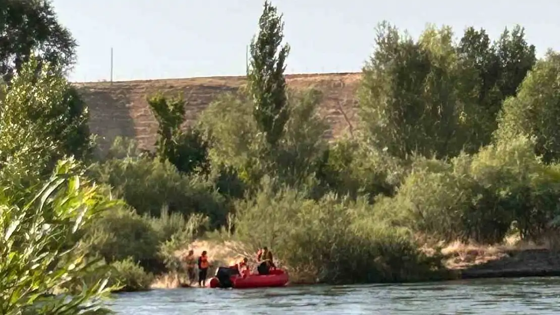 Bingöl'de mahsur kalan vatandaşları ekipler kurtardı