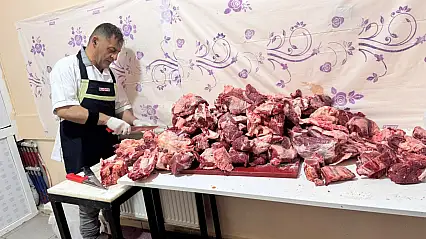 Kurban Bağışları Hayır Çarşısı'nda