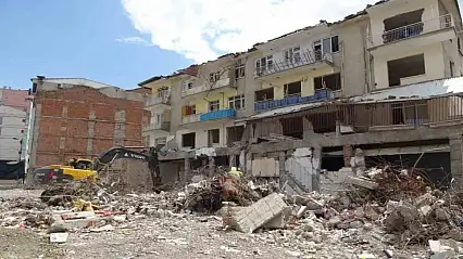 Balanlı Apartmanı davasında karar: 8 sanığa hapis cezası