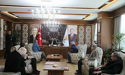KAPISI HİÇ KAPANMIYOR
