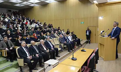 FÜ'de 'Atatürk'ün İleri Görüşlülüğü' konferansı