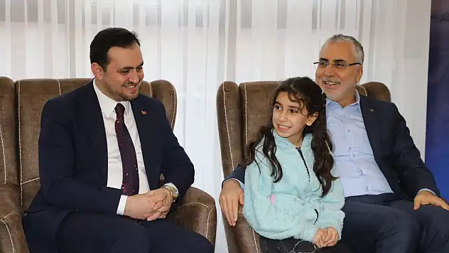 Birleştiren Liderlik: Sencer Selmanoğlu'nun Siyasi Duruşu