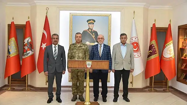 Başkan Dumandağ, Kolordu Komutanı Durmaz ile bir araya geldi