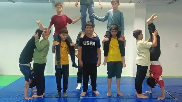 Geçen yıl Elazığ'ı temsil ettiler, şimdi yeni şampiyonaya hazırlanıyorlar