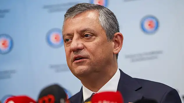 Özgür Özel ve ekibi Parti Meclisi'nden istifa kararı aldı.
