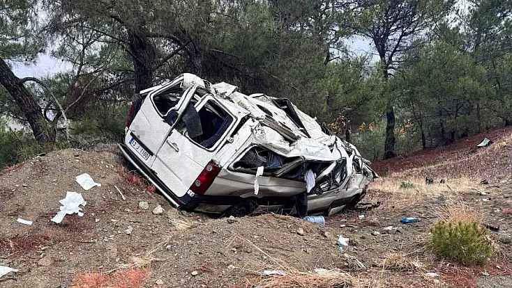 Malatya'da minibüs şarampole devrildi: 1 yaralı