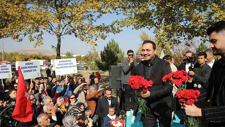 AK Parti İl Başkanı Selmanoğlu: 'Elazığ'da yeni bir hizmet dönemini hep birlikte başlatacağız'