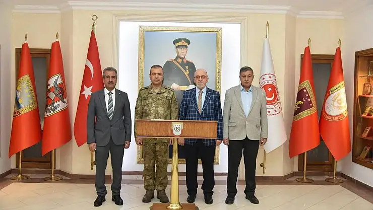 Başkan Dumandağ, Kolordu Komutanı Durmaz ile bir araya geldi
