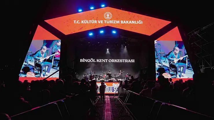 Bingöl'de 'Bir Anadolu Şenliği' türkülerle devam etti