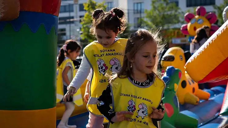 Bingöl'de 'Bir Anadolu Şenliği' coşkusu sürüyor