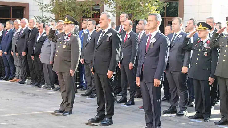 Bingöl'de 10 Kasım'da Atatürk saygıyla anıldı