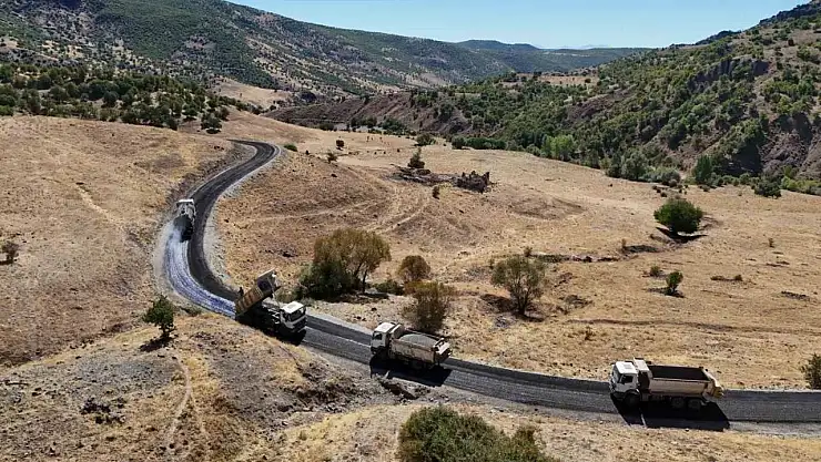 Bingöl'de 650  kilometrelik yol asfaltlama ve bakım çalışma gerçekleştirildi