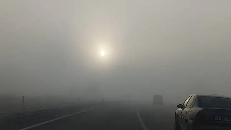 Bingöl'de yoğun sis: Görüş mesafesi 10 metreye düştü