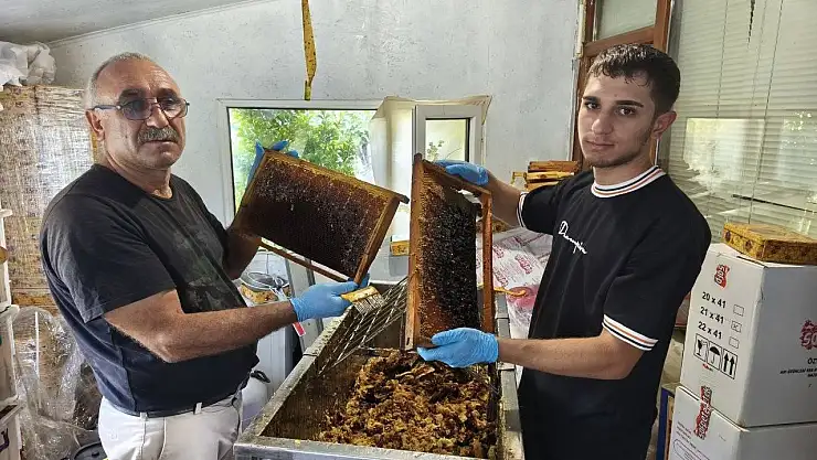 Bir yandan babasına yardım etti diğer yandan ders çalıştı, hayalindeki bölümü kazandı