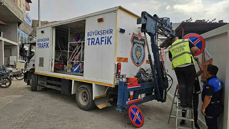 Darende'de trafik düzenlemesi: Tek yön ve park yasağı uygulamaları başladı