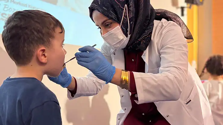 Diş Hekimi Demet Bozyiğit Yüksel'den Öğrencilere Diş Sağlığı Eğitimi