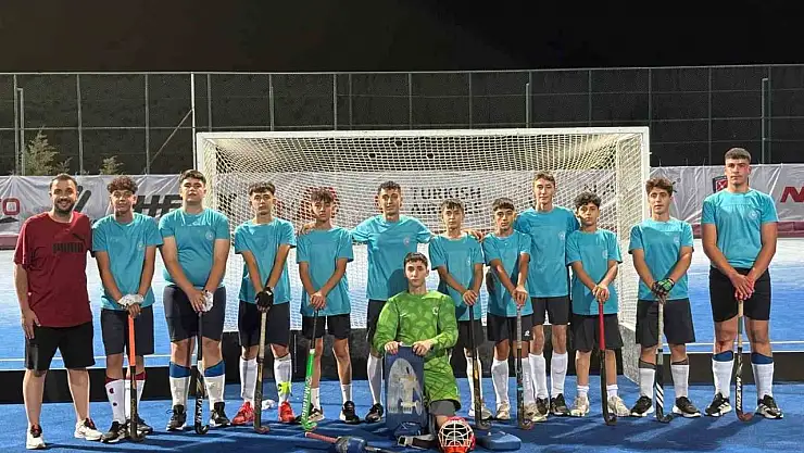 Elazığ çim hokeyinde iddialı