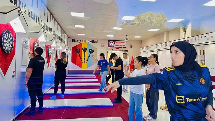 Elazığ'da dart ve bilardo turnuvası