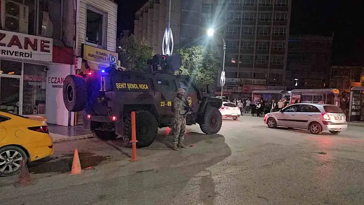 Elazığ'da geniş çaplı asayiş uygulamasında yüzlerce araç ve şahıs denetlendi