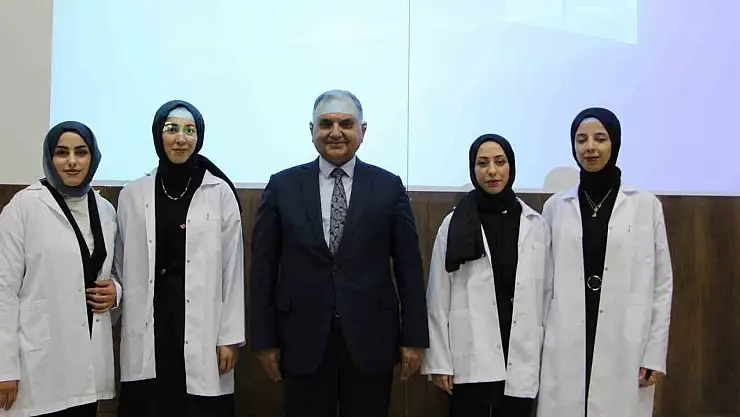 FÜ Eğitim Fakültesi'nde önlük giyme töreni