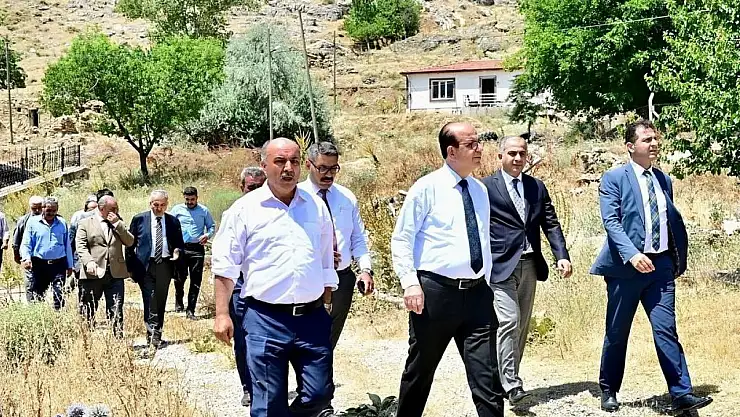 Geçit: 'Sorunları ertelemiyoruz, çözüm üretiyoruz'