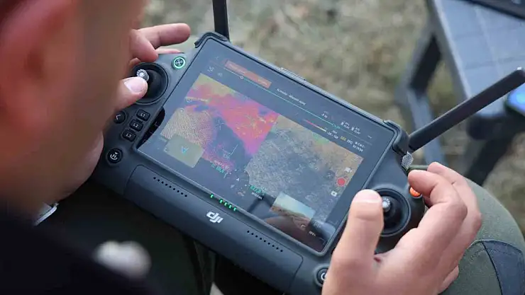 Kaybolan otizmli çocuk, termal dronlarla aranıyor