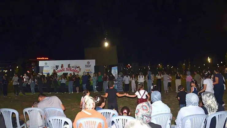 Malatya'da 'Sanat Sokak'ta' konseri