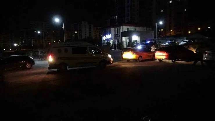 Malatya'da 12 kişinin karıştığı trafik tartışması kanlı bitti: 3 yaralı, 5 gözaltı