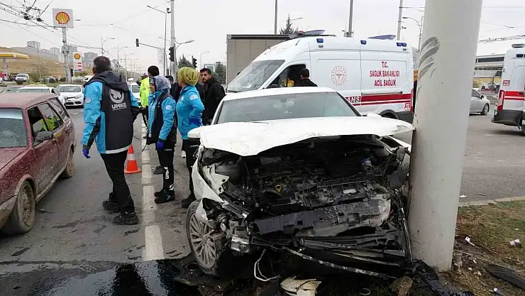 Malatya'da araçlar çarpıştı: 2 yaralı