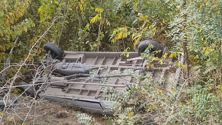 Malatya'da minibüs devrildi: 3 yaralı