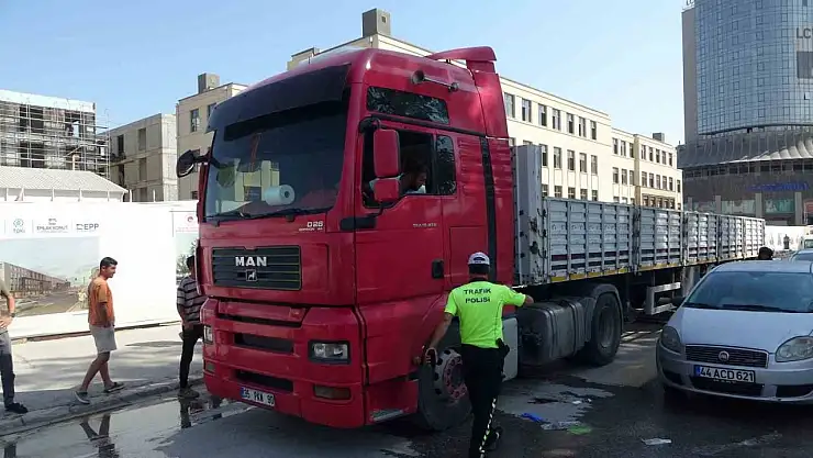 Malatya'da tır yayaya çarptı: 1 yaralı