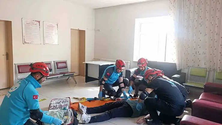 Palu'da deprem ve yangın tatbikatı
