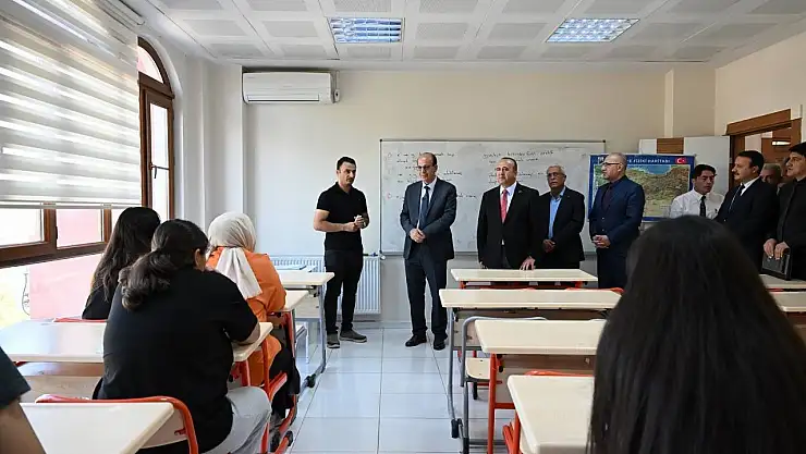 YKS'de dereceye giren öğrencilere 10 bin TL'ye kadar destek