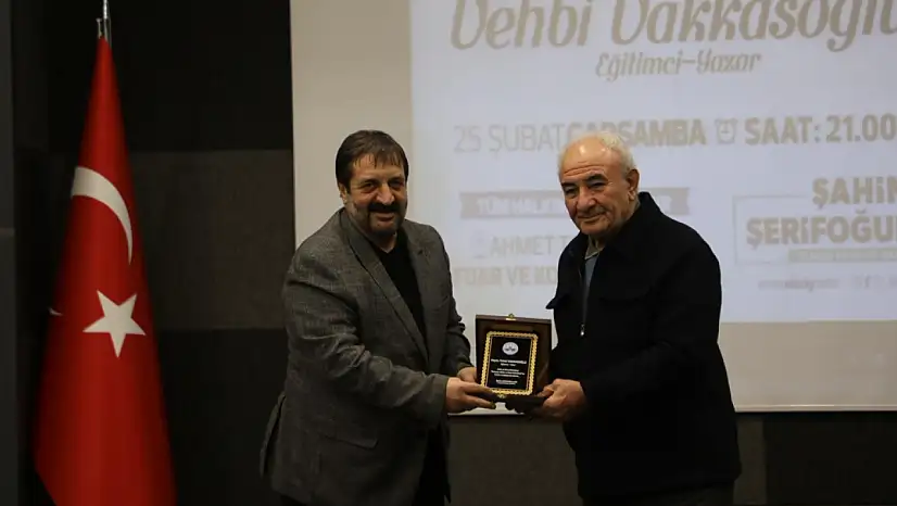Eğitimci-Yazar Vehbi Vakkasoğlu Elazığlılarla Buluştu