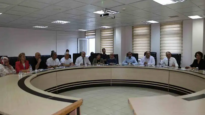 Elazığ'da Kamu Hastaneleri Hizmetleri Değerlendirme Toplantısı