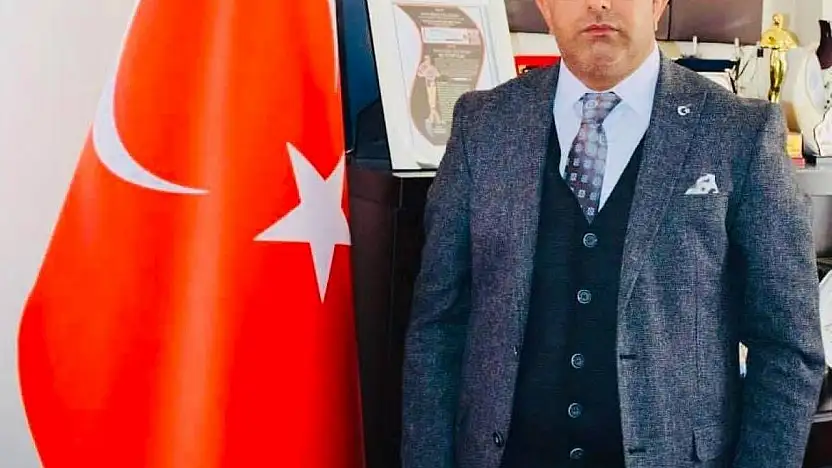 Başkan Ulaş, 'Okul alışverişlerini mutlaka bilinir ve güvenilir esnaftan yapın'