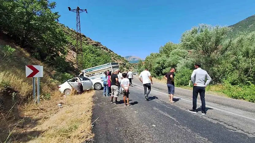 Tunceli'de trafik kazası: 3 yaralı