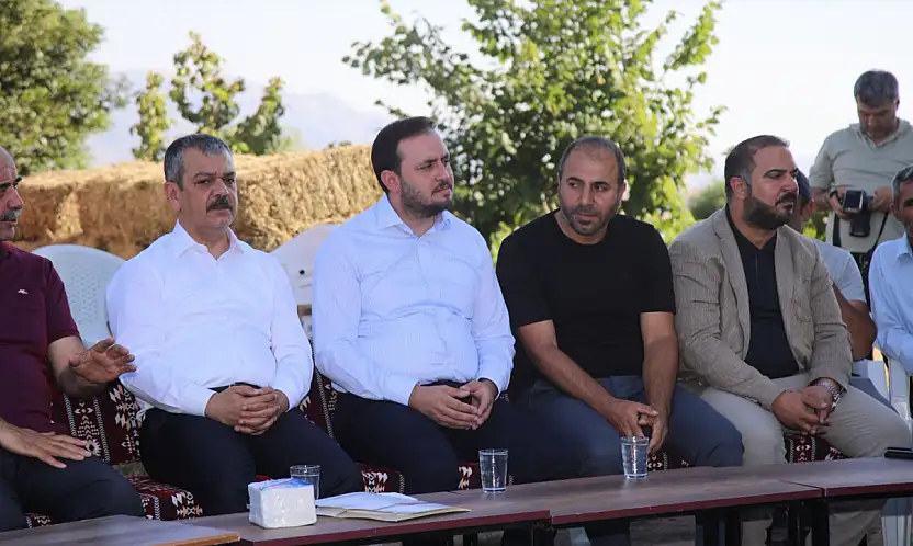 AK Parti Elazığ Karaçor'da Muhtarlarla Bir Araya Geldi