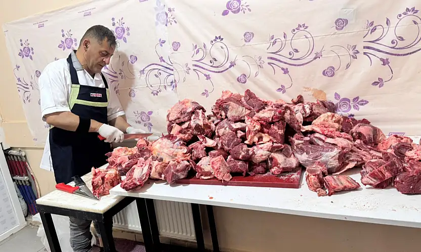 Kurban Bağışları Hayır Çarşısı'nda