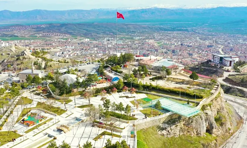 Marifet İltifata Tabidir