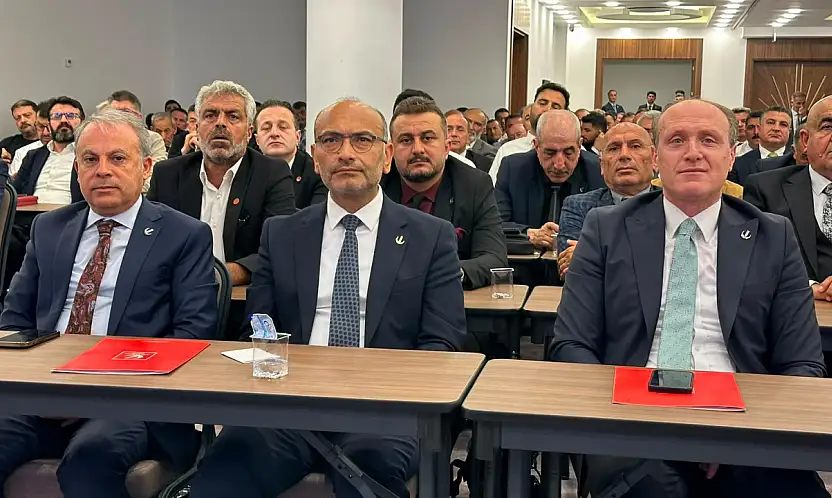 YRP MKYK ÜYESİ GÜL, GENEL BAŞKAN ERBAKAN İLE BİR ARAYA GELDİ