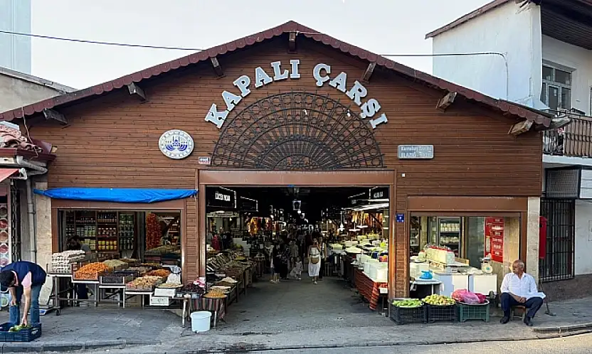 Kapalı Çarşı Tartışması Yeni Bir Modelin Kapısını Açabilir